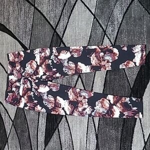 VICTORIA SPORT 2017 FLORAL KNOCKOUT BY VICTORIA SECRET LEGGINGS